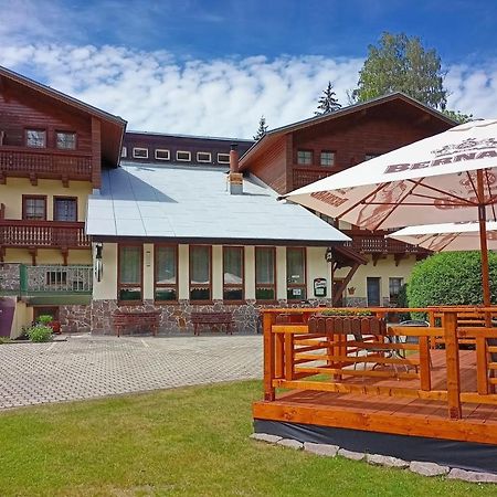 Rodinny "Hotel U Mustku" Десна Екстер'єр фото