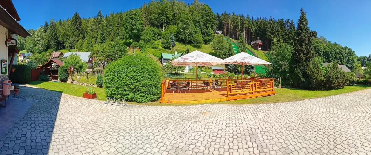 Rodinny "Hotel U Mustku" Десна Екстер'єр фото