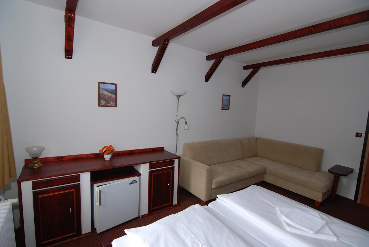 Rodinny "Hotel U Mustku" Десна Екстер'єр фото